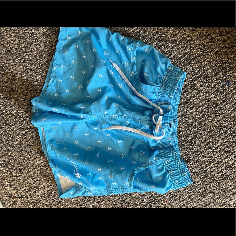Raya Sun shorts size small